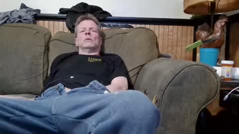 Snapshot of dickfitzwell123 chatting on January 24, 6:24 am dickfitzwell123 online show from January 24, 6:24 am
