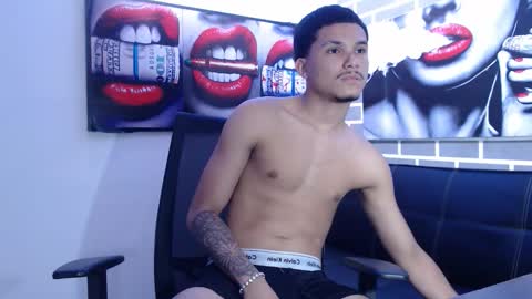 diegovega_21 online show from October 22, 7:16 pm