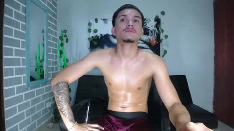 diegovega_21 online show from October 10, 9:29 pm