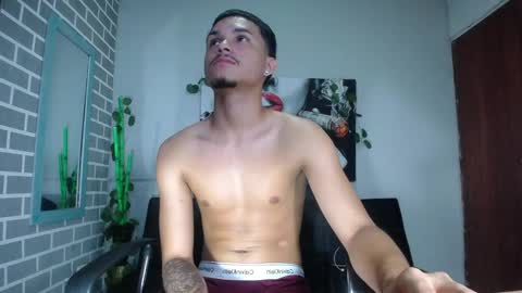 diegovega_21 online show from October 7, 8:46 pm