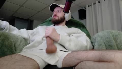 digbicknik online show from February 12, 3:01 am