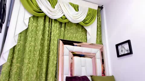 dilan_scootk_ online show from March 3, 11:06 am