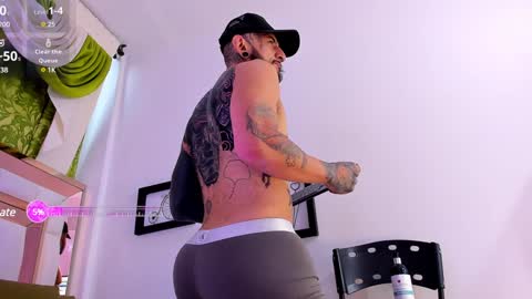 dilan_scootk_ online show from December 4, 11:30 am