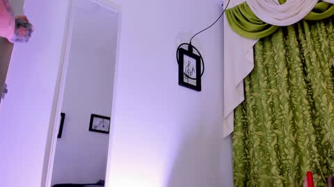 dilan_scootk_ online show from January 30, 11:11 am