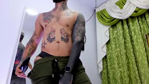 dilan_scootk_ online show from February 20, 11:09 am