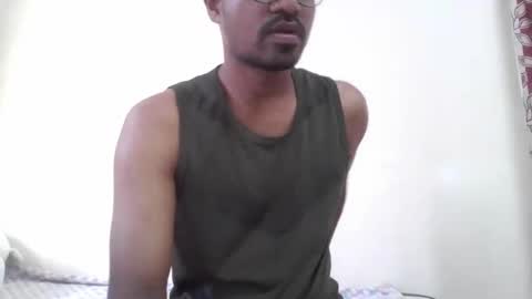 dilip_09 online show from February 19, 11:57 pm