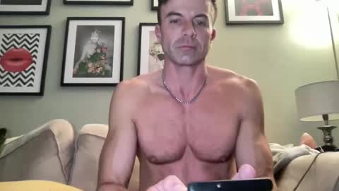 Snapshot of dillonwilde chatting on March 9, 8:31 pm Dillon online show from March 9, 8:31 pm
