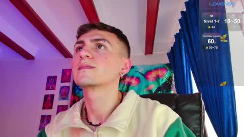 Snapshot of dimitri_bilak_ chatting on February 6, 10:43 pm Julian Independent Model online show from February 6, 10:43 pm
