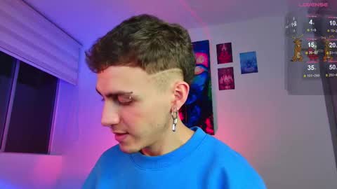 Julian Independent Model online show from December 18, 11:45 pm