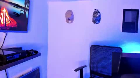dimitri_higt online show from September 11, 11:15 pm