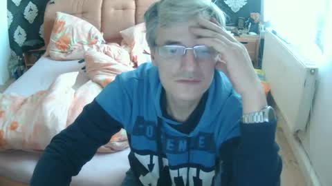 Snapshot of dirk6873 chatting on February 18, 11:33 am Adam Carla online show from February 18, 11:33 am
