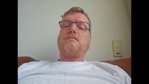 dirkkie1975 online show from February 22, 11:55 am