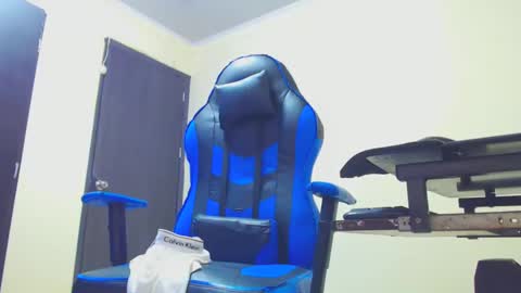 dirty_boylatin online show from February 2, 4:32 pm