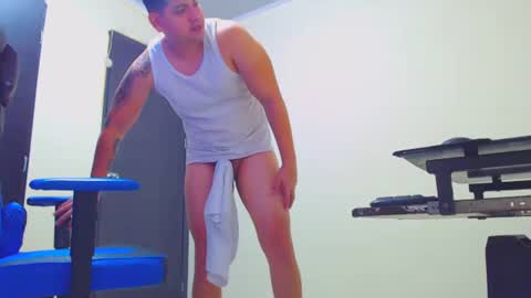 dirty_boylatin online show from January 10, 3:27 pm