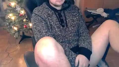 Snapshot of dirty_fun_boy chatting on December 27, 9:06 am dirty_fun_boy online show from December 27, 9:06 am