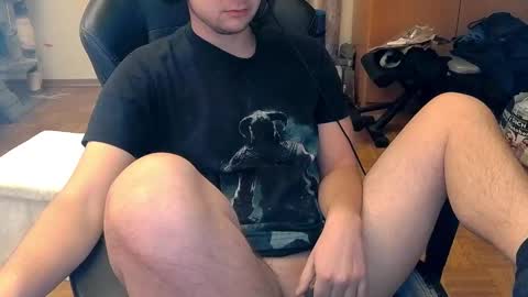 Snapshot of dirty_fun_boy chatting on December 4, 8:12 am dirty_fun_boy online show from December 4, 8:12 am