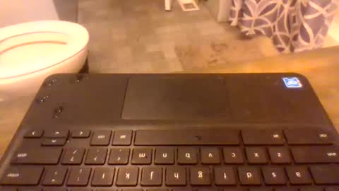 dirtywhite14 online show from October 16, 2:08 am