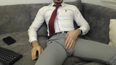 dirtyybooyy77 online show from February 18, 7:44 pm