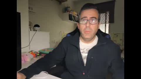 Snapshot of ditos_c chatting on January 22, 8:29 am ditos_c online show from January 22, 8:29 am