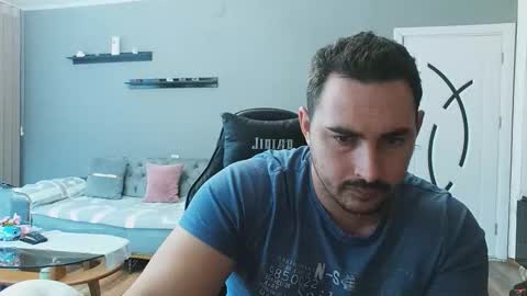 STR8 BOYv online show from October 8, 9:13 am