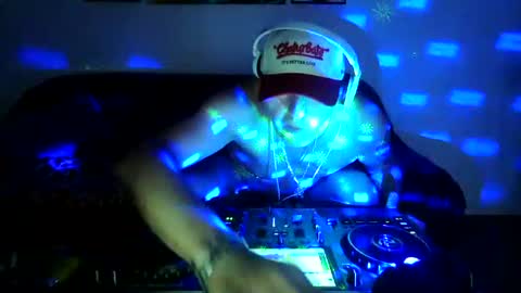 djnackt75 online show from July 11, 1:18 am