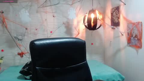 Snapshot of dmitrisanders1 chatting on December 2, 11:38 pm Maybe in pvt online show from December 2, 11:38 pm