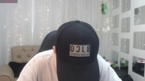 Snapshot of dmitrisanders1 chatting on December 28, 3:16 pm Maybe in pvt online show from December 28, 3:16 pm