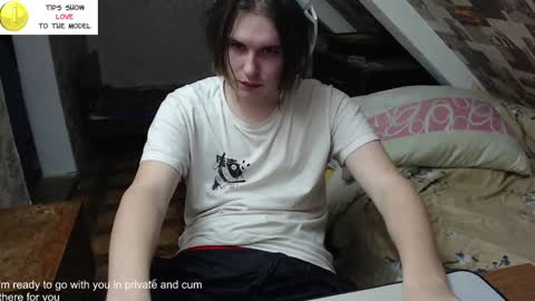 Snapshot of dmitriy250 chatting on December 27, 12:39 am dmitriy250 online show from December 27, 12:39 am