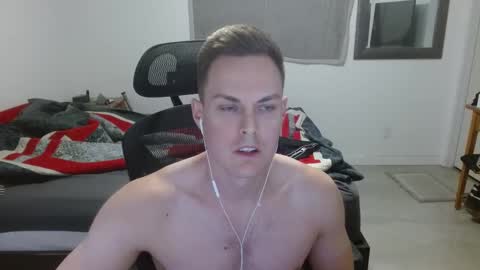 Snapshot of dmoney212 chatting on February 12, 5:37 am dmoney212 online show from February 12, 5:37 am