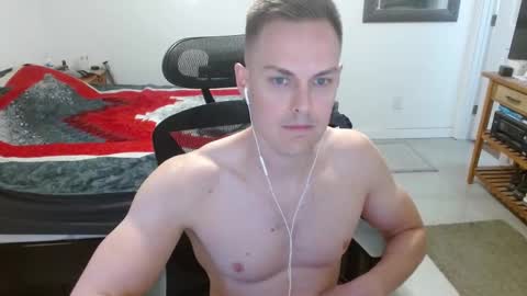 Snapshot of dmoney212 chatting on October 5, 8:57 pm dmoney212 online show from October 5, 8:57 pm