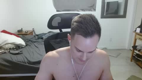 Snapshot of dmoney212 chatting on January 26, 3:27 am dmoney212 online show from January 26, 3:27 am