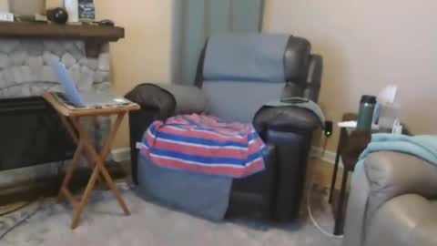 dogandpony570416 online show from November 22, 10:15 am