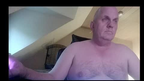 doggy2629 online show from May 19, 6:36 pm