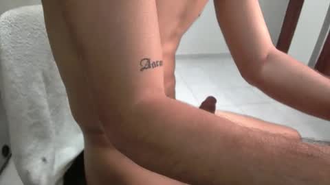 DollarHot30 online show from February 4, 10:43 am