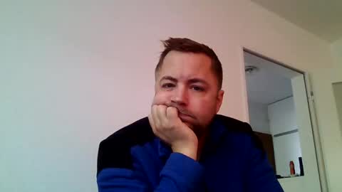 Snapshot of dombio_12 chatting on September 27, 12:03 pm dombio_12 online show from September 27, 12:03 pm