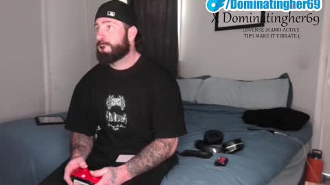 Snapshot of dominatingher69 chatting on February 18, 9:09 pm dominatingher69 online show from February 18, 9:09 pm