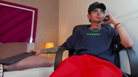 Dominic foox online show from February 26, 10:55 pm