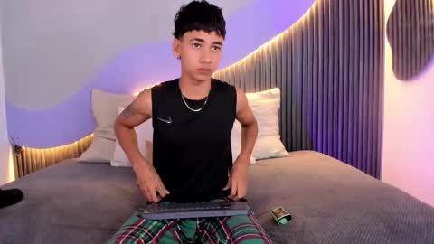 Dominic online show from November 25, 2:13 am