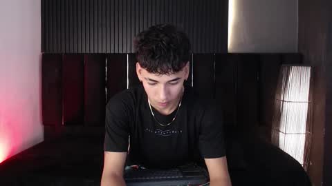 Dominic online show from November 13, 3:33 am