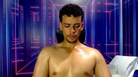 Dominic online show from October 3, 11:43 pm