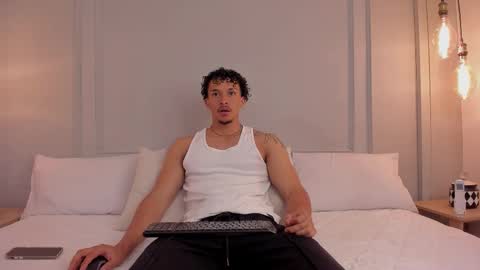 Dominick Star online show from February 20, 4:09 am