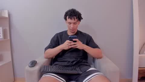 Dominick Star online show from December 15, 5:04 am