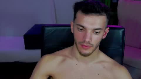 dominicvalente online show from November 17, 9:40 pm