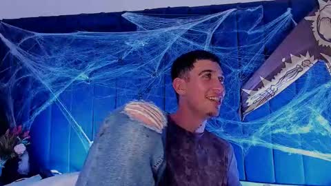 dominik_thompson777 online show from October 30, 6:37 am