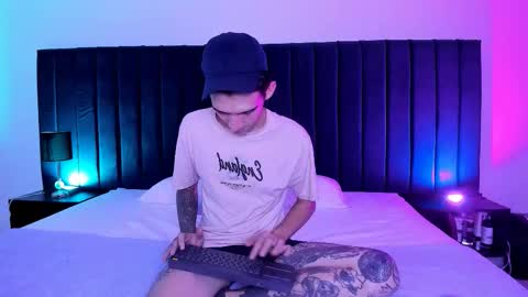 dominik_thompson777 online show from September 10, 4:55 am