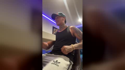 Only fans Ronnie col---InstaRonniecolleman  online show from March 6, 1:02 am