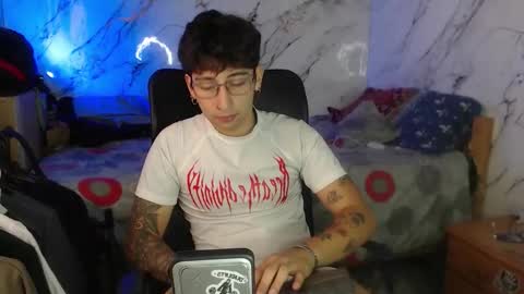 dominus_kane online show from February 6, 9:12 pm