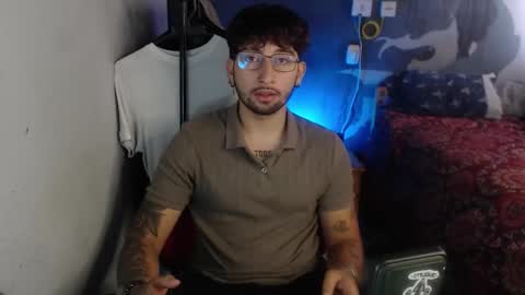 dominus_kane online show from November 16, 6:37 am