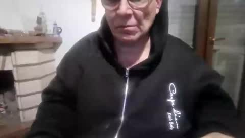 domynius10 online show from February 25, 2:12 am