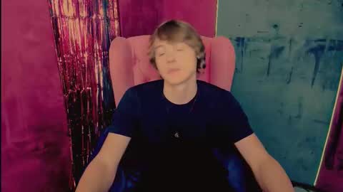 Donald online show from December 17, 6:58 pm